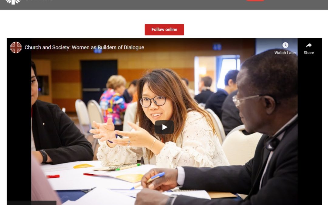 Women, builders of dialogue