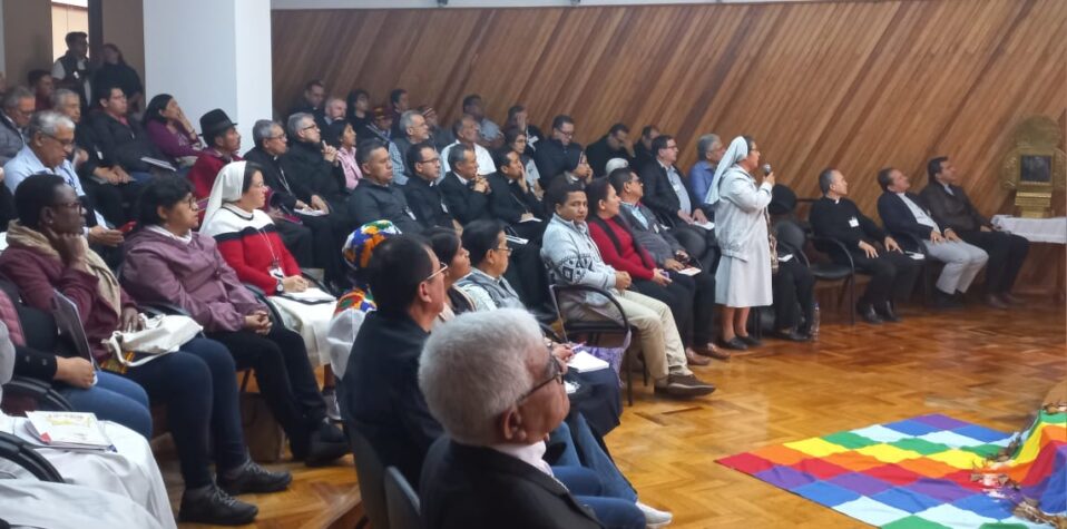 Etapa Continental del Sínodo en países bolivarianos: Primeras sesiones de conversación espiritual